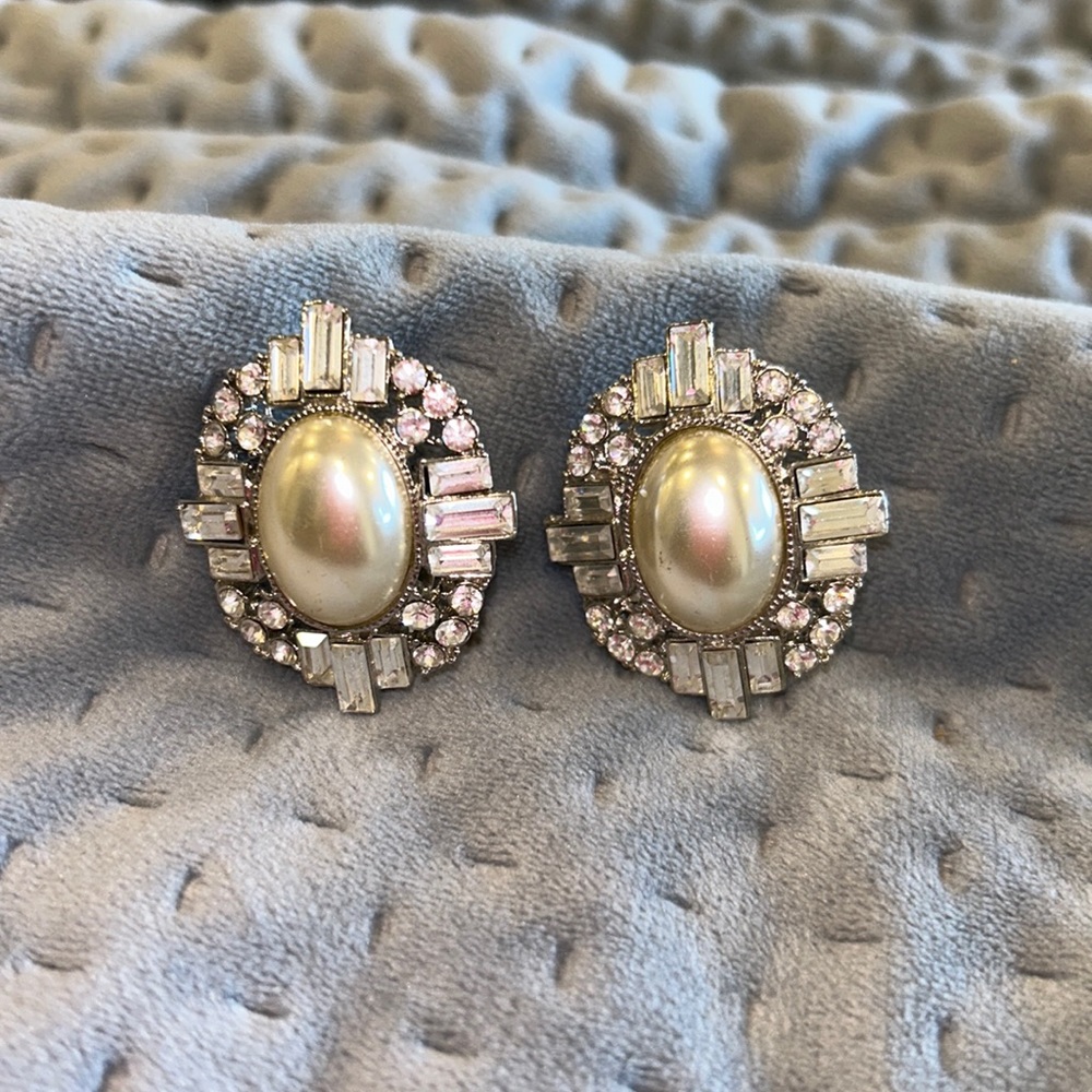Pearl and Crystal Baguettes Clip on Vintage Button Earrings-Boutique